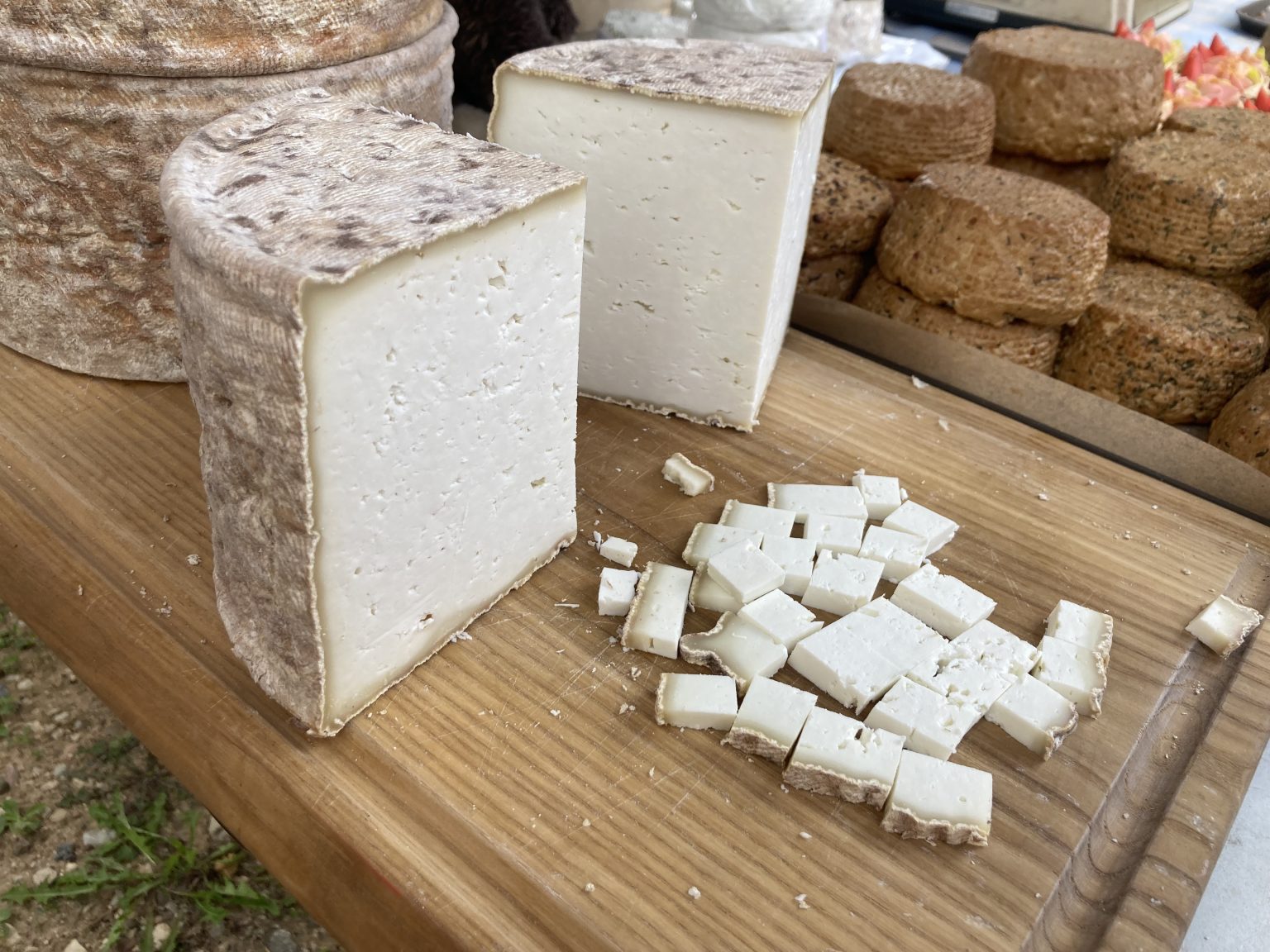 Straupe market - 2026-07-05 Cheese Road